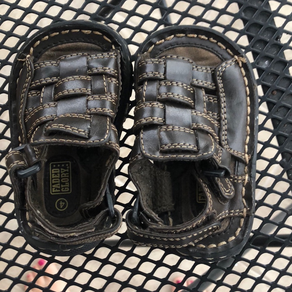 Size 4 boys sandals